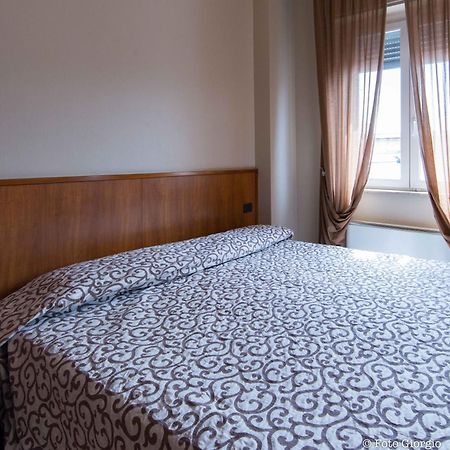 Hotel Daina Дальмине Экстерьер фото