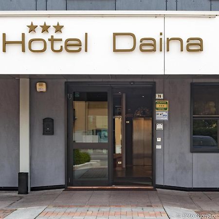 Hotel Daina Дальмине Экстерьер фото