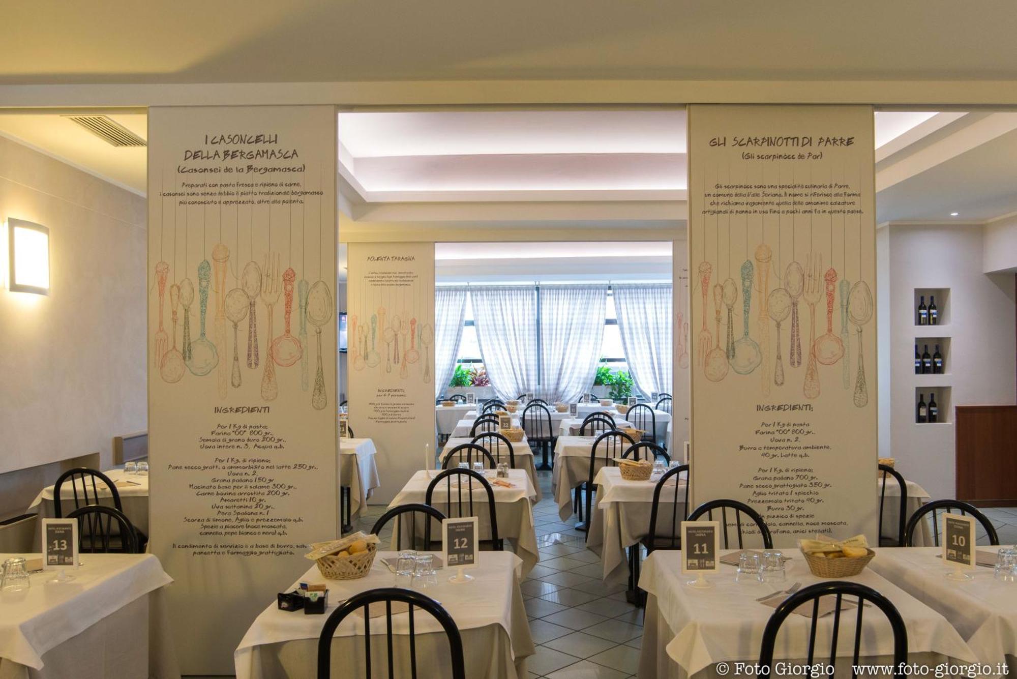 Hotel Daina Дальмине Экстерьер фото